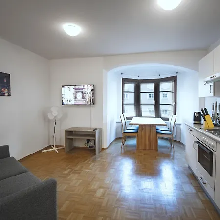 Basic Downtown Apartamento *